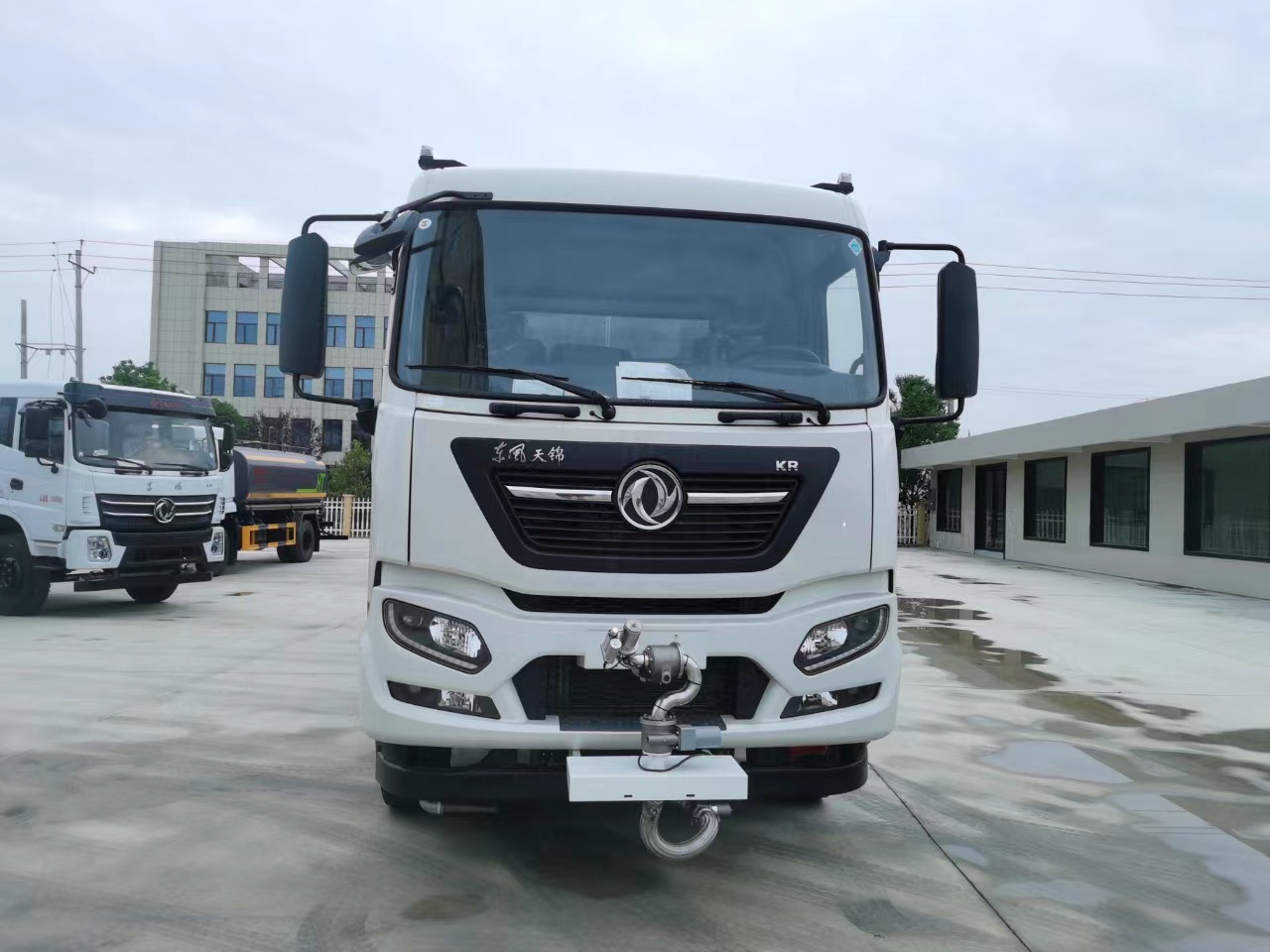 東風(fēng)天錦后雙橋20噸灑水車！